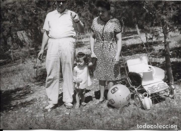 Fotografia antiga: ** AM448 - FOTOGRAFIA - FAMILIA EN EL CAMPO