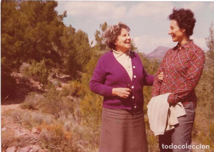 Fotografia antiga: *** QW467 - FOTOGRAFIA - DOS AMIGAS EN EL CAMPO