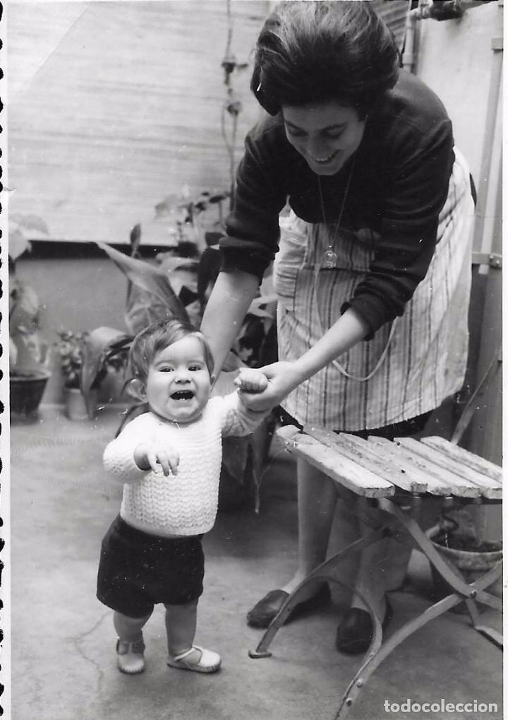 Fotografia antiga: ** AM625 - FOTOGRAFIA - SE&Ntilde;ORA CON UN NI&Ntilde;ITO - RF. C85