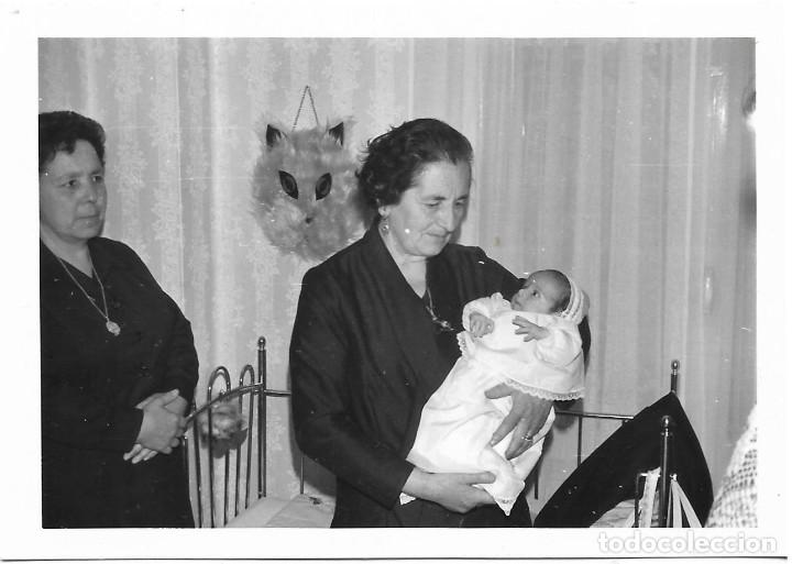 Photographie ancienne: == AD526 - FOTOGRAFIA - SE&Ntilde;ORA CON UN BEB&Eacute; EN BRAZOS