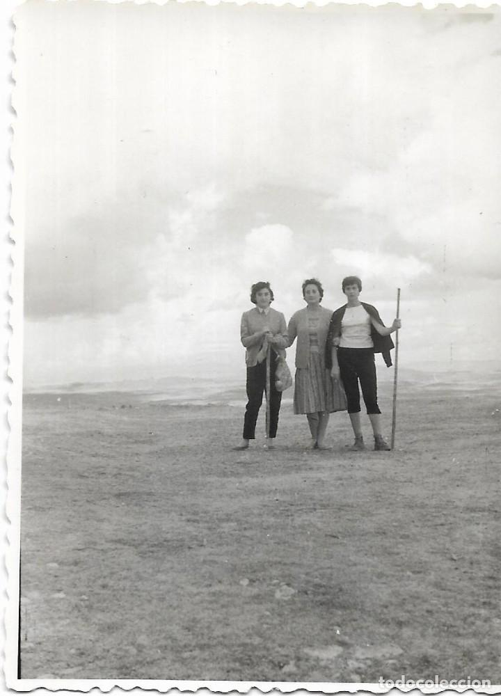 Fotograf&iacute;a antigua: == AD572 - FOTOGRAFIA - TRES AMIGAS