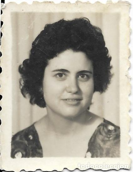 Fotografia antica: == FA863 - FOTOGRAFIA PEQUE&Ntilde;O FORMATO - JOVEN - 4,5 X 3,5 CM.