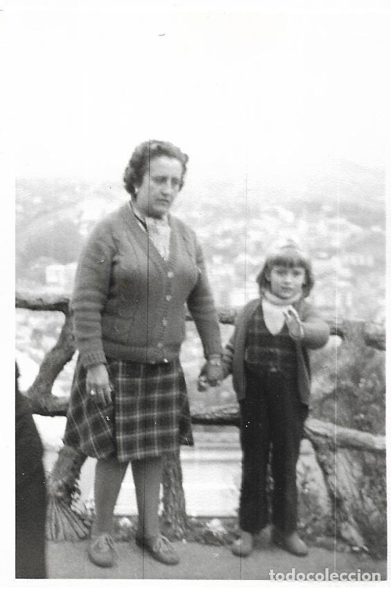 Fotografia antica: *** AF321 - FOTOGRAFIA - SE&Ntilde;ORA CON UNA JOVENCITA