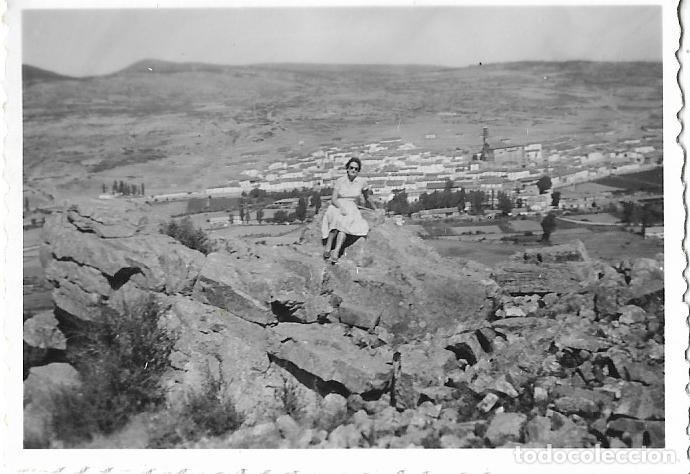 Photographie ancienne: == AD852 - FOTOGRAFIA - SE&Ntilde;ORA EN UN BONITO PAISAJE