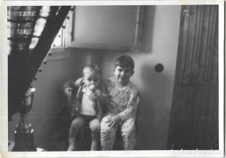 Fotografia antiga: == AF745 - FOTOGRAFIA - DOS NI&Ntilde;ITOS