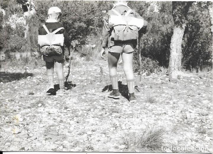Fotografia antica: :::: MM06 - FOTOGRAFIA - JOVENCITOS CON MOCHILAS DE ACAMPADA