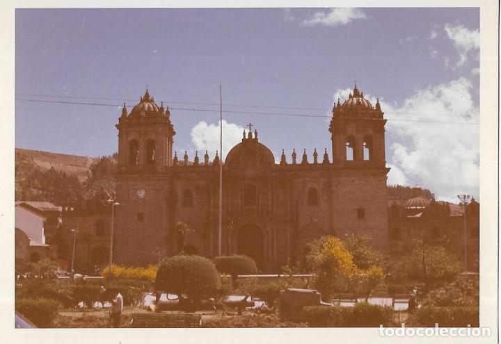 Fotografia antiga: *** MM714 - FOTOGRAFIA - EL CUZCO - LA CATEDRAL EN LA PLAZA DE ARMAS - 1969