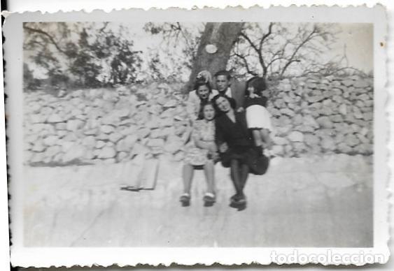 Antique Photography: == FP757 - FOTOGRAFIA PEQUE&Ntilde;O FORMATO - BONITA FAMILIA - 7 X 4,5 CM.