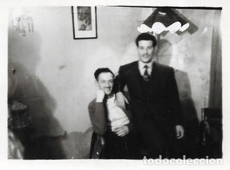 Antique Photography: == FP758 - FOTOGRAFIA PEQUE&Ntilde;O FORMATO - DOS AMIGOS - 7 X 5 CM.