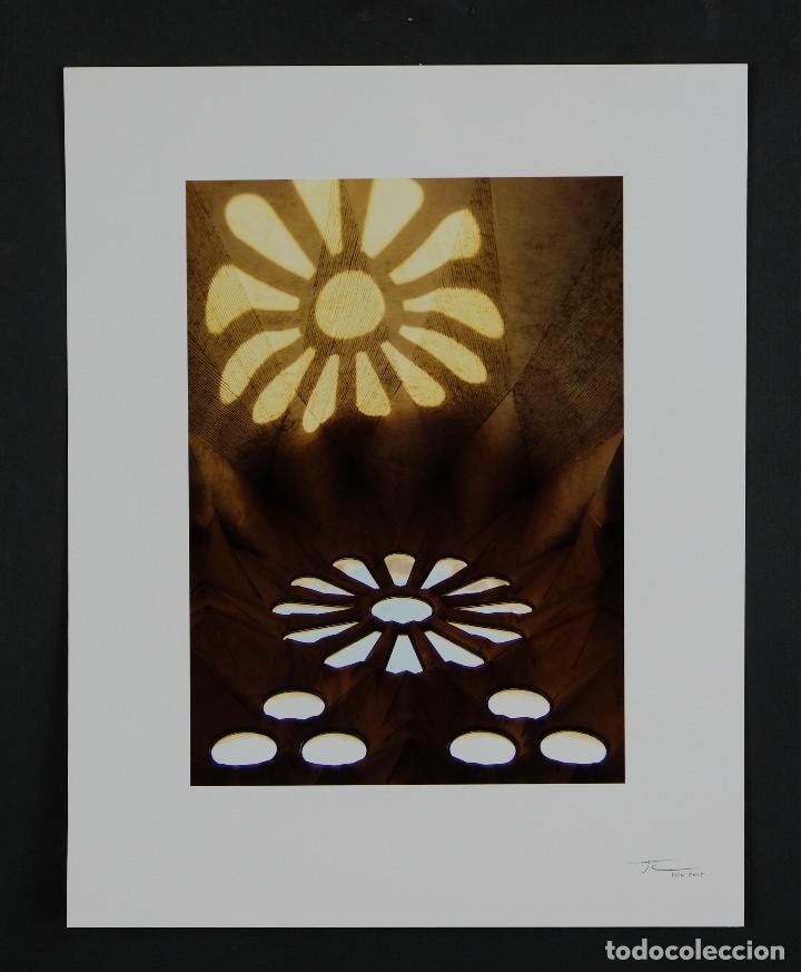 Fotograf&iacute;a antigua: Fotografia Sagrada Familia de J.C.F 2005