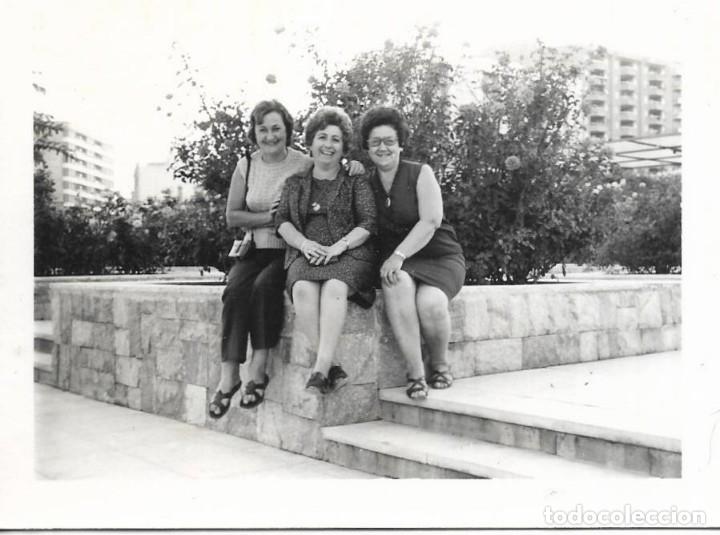 Antique Photography: == MM491 - FOTOGRAFIA - TRES AMIGAS