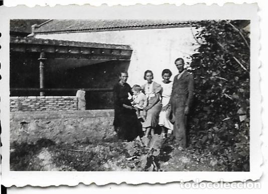 Fotograf&iacute;a antigua: == FP776 - FOTOGRAFIA PEQUE&Ntilde;O FORMATO - GRUPO DE AMIGOS - 6,5 X 4,5 CM.