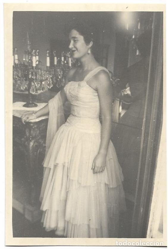 Fotografia antiga: == MM829 - FOTOGRAFIA - ELEGANTE SE&Ntilde;ORITA