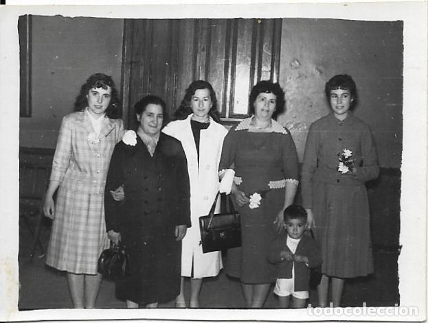 Fotograf&iacute;a antigua: == F127 - FOTOGRAFIA - GRUPO DE AMIGAS