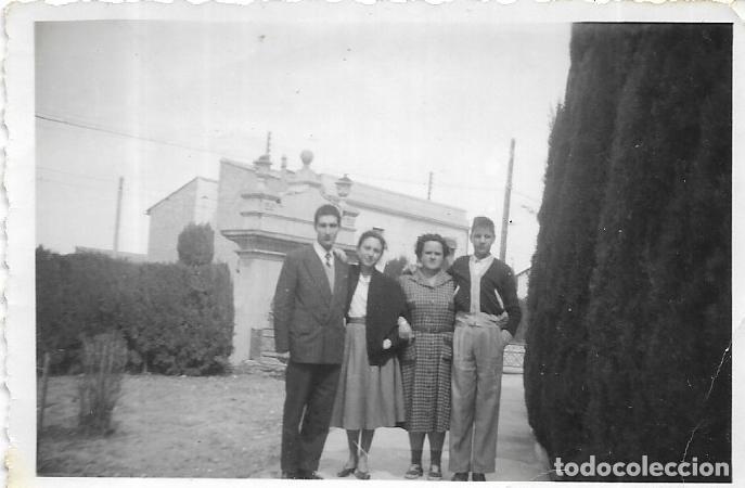 Photographie ancienne: == F132 - FOTOGRAFIA - GRUPO FAMILIAR - 1954