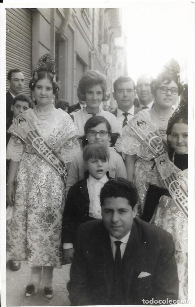 Antique Photography: :::: LC580 - FOTOGRAFIA - GRUPO DE FALLERAS CON AMIGOS