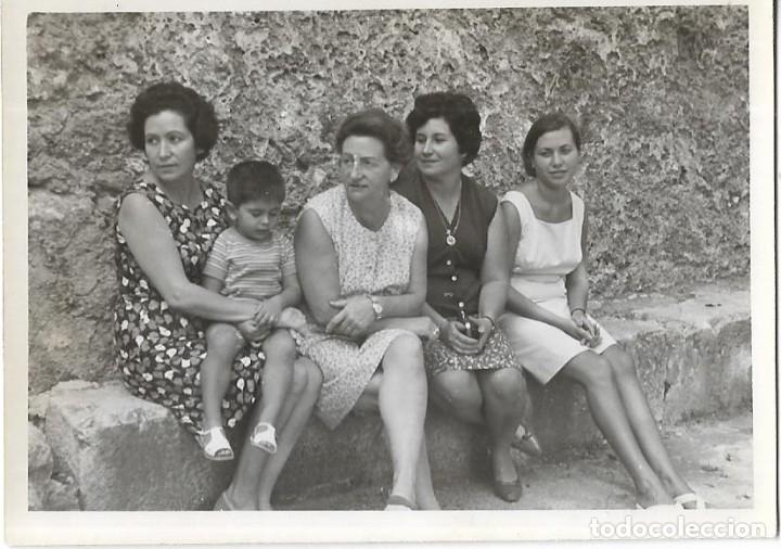 Fotografia antiga: == F212 - FOTOGRAFIA - GRUPO DE AMIGAS