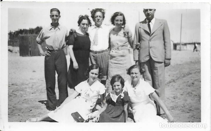 Fotografia antiga: == F219 - FOTOGRAFIA - GRUPO DE AMIGOS