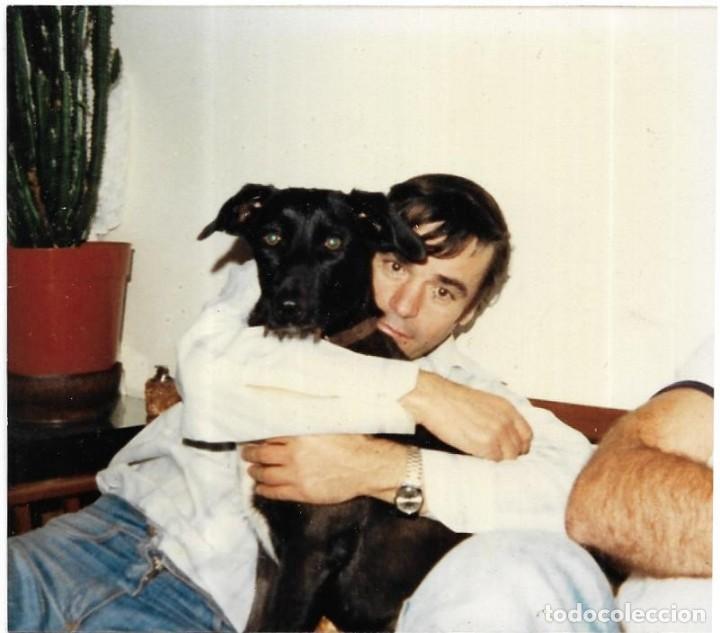 Fotografia antica: :::: EE572 - FOTOGRAFIA -JOVEN CON UN PERRITO