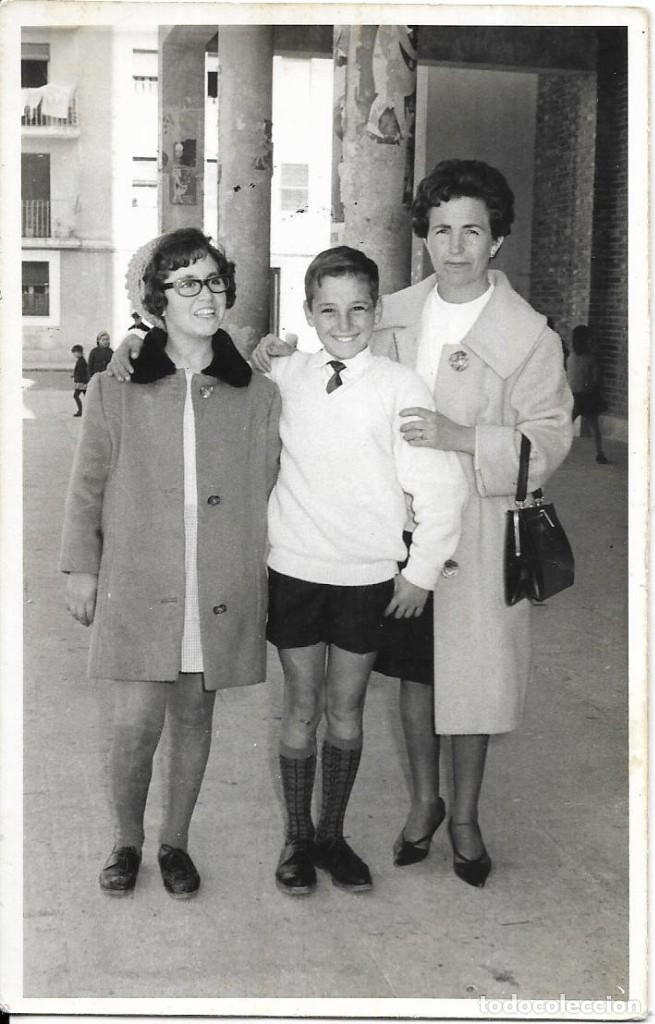 Fotografia antica: :::: RR62 - FOTOGRAFIA - SE&Ntilde;ORA CON SUS HIJOS