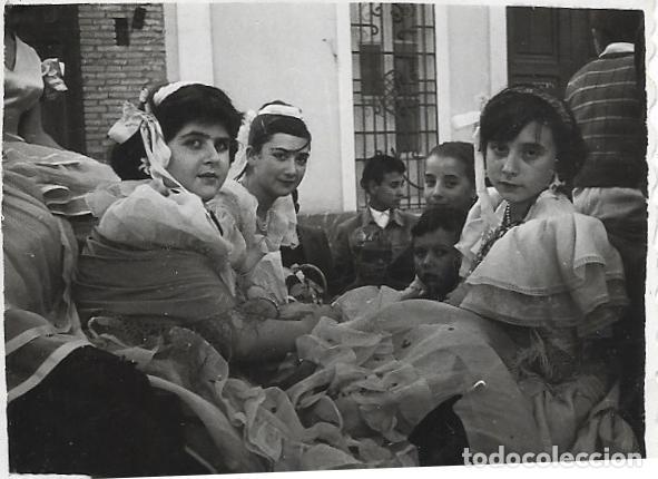 Antique Photography: == RR313 - FOTOGRAFIA - GRUPO DE JOVENCITAS