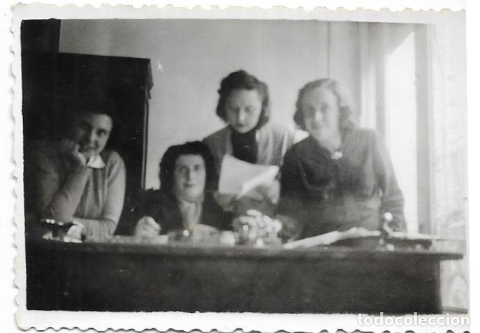 Fotografia antiga: == RR325 - FOTOGRAFIA - CUATRO AMIGAS - 1944