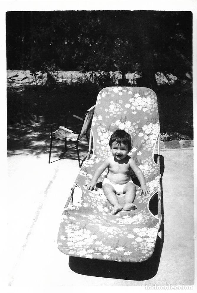 Fotografia antiga: == RR410 - FOTOGRAFIA - NI&Ntilde;ITO EN UNA HAMACA