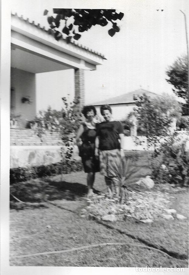 Fotografia antiga: == RR417 - FOTOGRAFIA - DOS AMIGAS