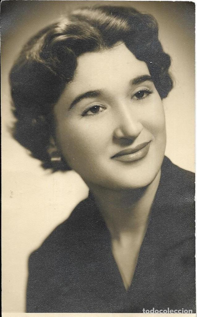 Alte Fotografie: == RR502 - FOTOGRAFIA - BONITA SE&Ntilde;ORA