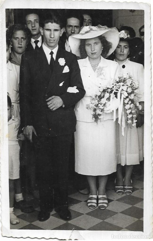 Alte Fotografie: == RR509 - FOTOGRAFIA - PAREJA DE NOVIOS - 1952