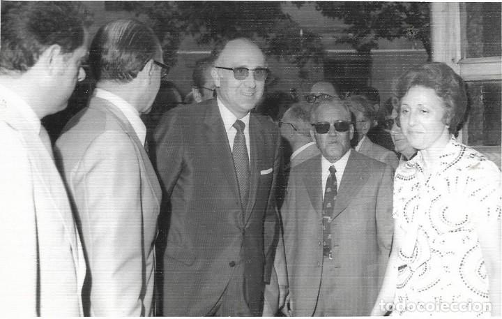 Alte Fotografie: == RR534 - FOTOGRAFIA - GRUPO DE AMIGOS - 1973