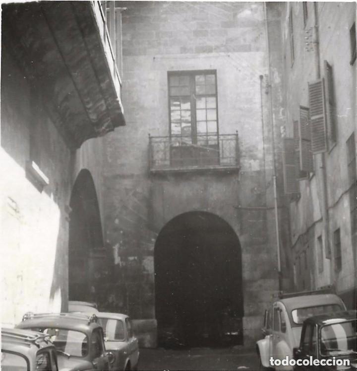 Alte Fotografie: == H699 - FOTOGRAFIA - PAISAJE - RINCON CON COCHES APARCADOS