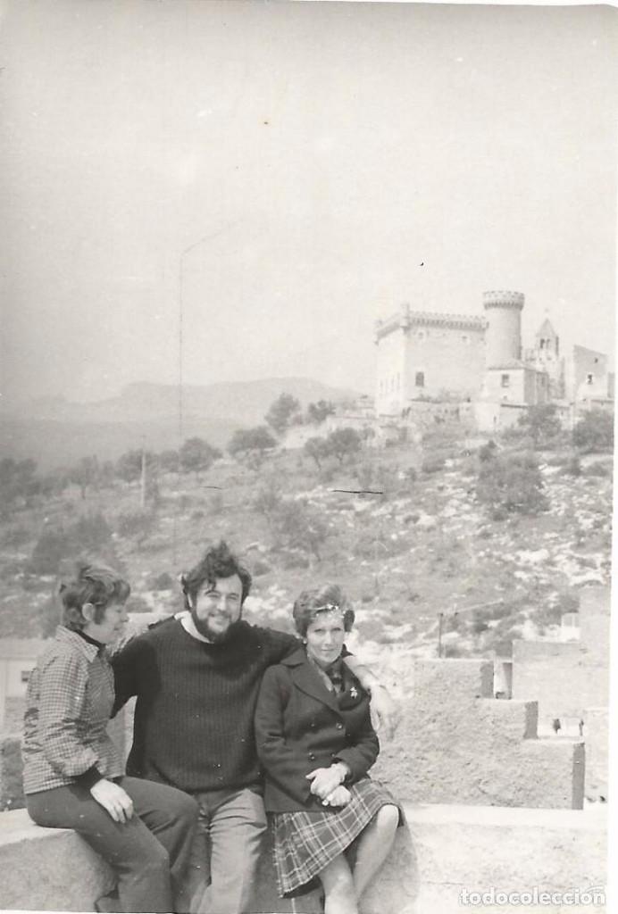 Alte Fotografie: :::: T789 - FOTOGRAFIA - TRES AMIGOS EN CASTELLDEFELS - 1971