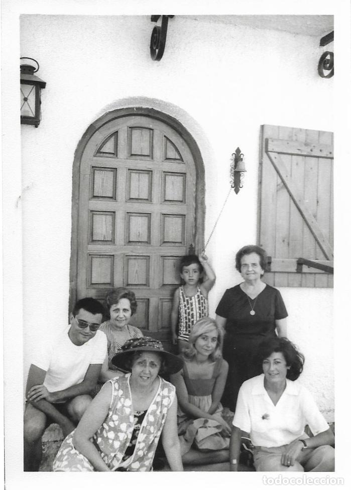 Alte Fotografie: == RR543 - FOTOGRAFIA - GRUPO DE AMIGOS