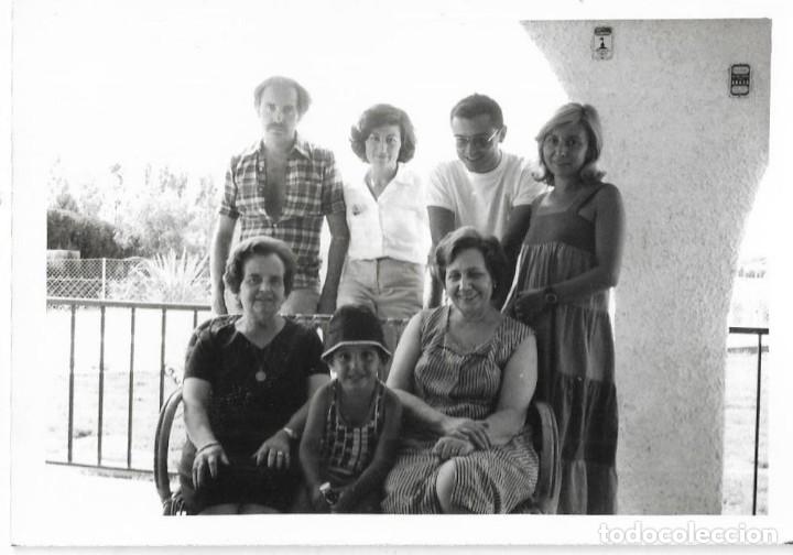 Alte Fotografie: == RR547 - FOTOGRAFIA - GRUPO DE AMIGOS