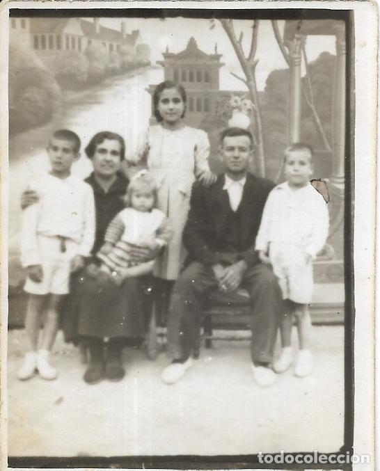 Fotografia antiga: == AF964 - FOTOGRAFIA - GRUPO FAMILIAR