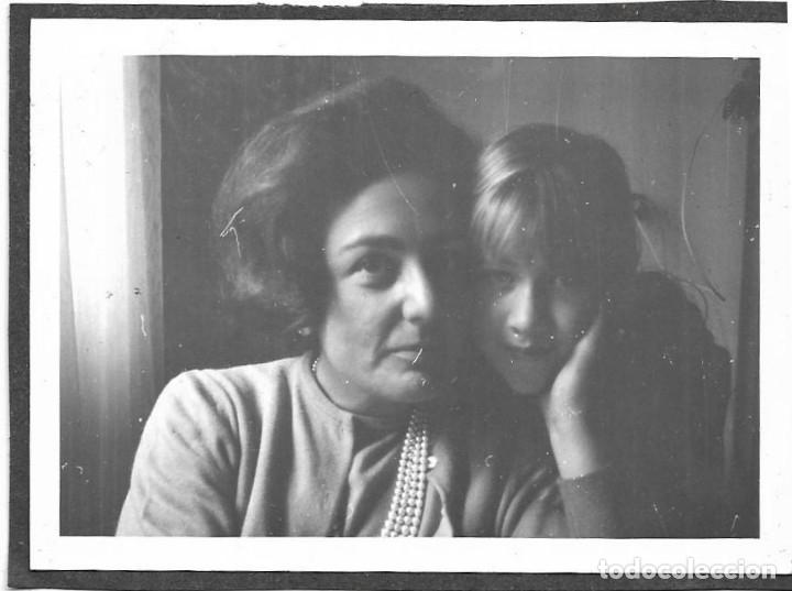 Photographie ancienne: == R662 - FOTOGRAFIA - SE&Ntilde;ORA CON UNA JOVENCITA