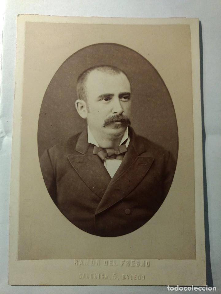 Fotograf&iacute;a antigua: Fotograf&iacute;a, caballero fot&oacute;grafo Ramon del Fresno, Oviedo. Asturias. 15,50 x 10,50 cm