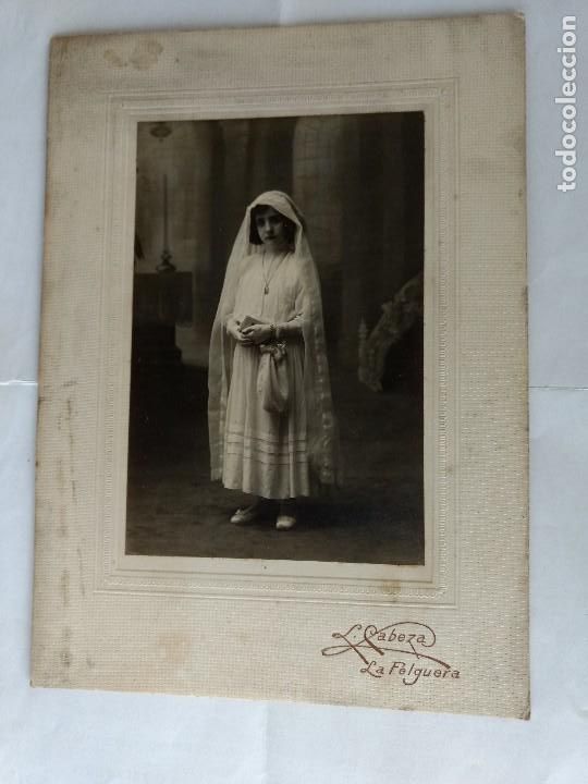 Fotograf&iacute;a antigua: Fotograf&iacute;a ni&ntilde;a de Primera Comuni&oacute;n. L Cabeza La Felguera. Asturais.