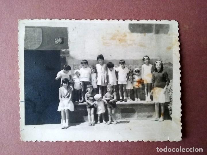Fotografia antica: ANTIGUA FOTOGRAF&Iacute;A GRUPO DE NI&Ntilde;OS Y NI&Ntilde;AS. ASTURIAS ?. A&Ntilde;OS 60.