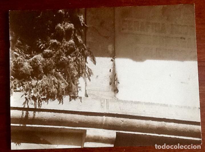 Photographie ancienne: FOTO ANALOGICA .NICHO,CEMENTERIO.  ENVIO INCLUIDO EN EL PRECIO