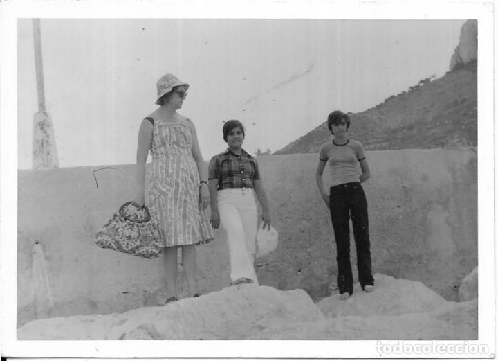 Antique Photography: == FA145 - FOTOGRAFIA - SE&Ntilde;ORA CON DOS JOVENES