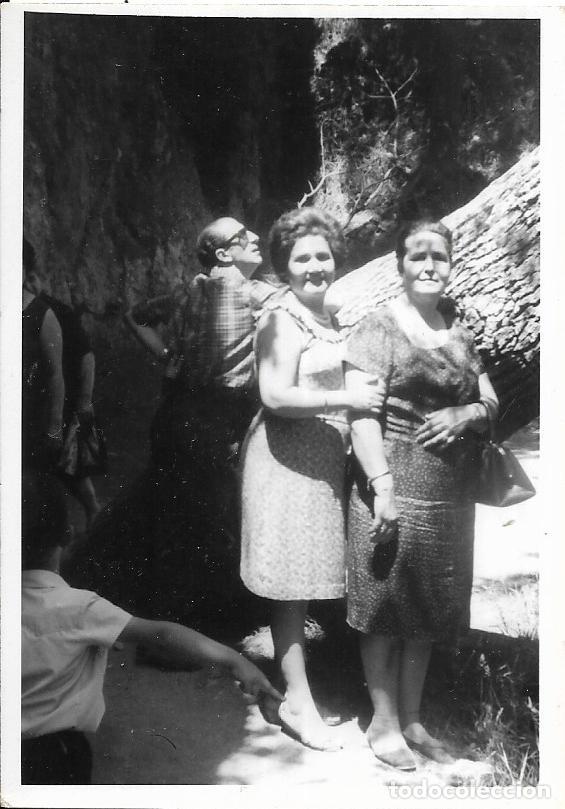Antique Photography: == FA190 - FOTOGRAFIA - DOS AMIGAS