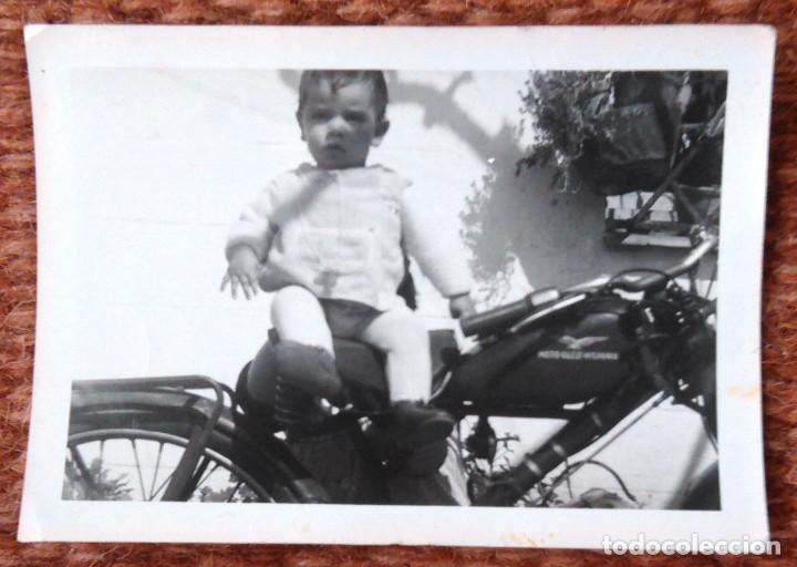 Fotograf&iacute;a antigua: MOTO GUZZI HISPANIA - Foto 1