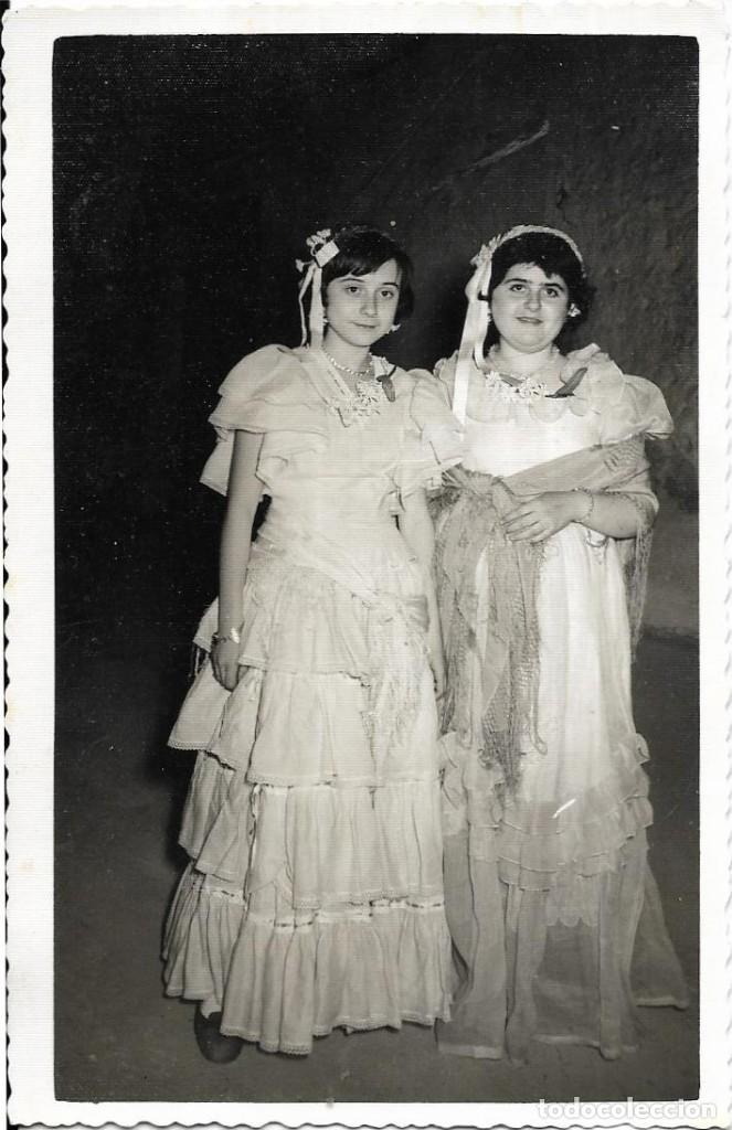 Antique Photography: == FA301 - FOTOGRAFIA - DOS JOVENES DISFRAZADAS  - 1959