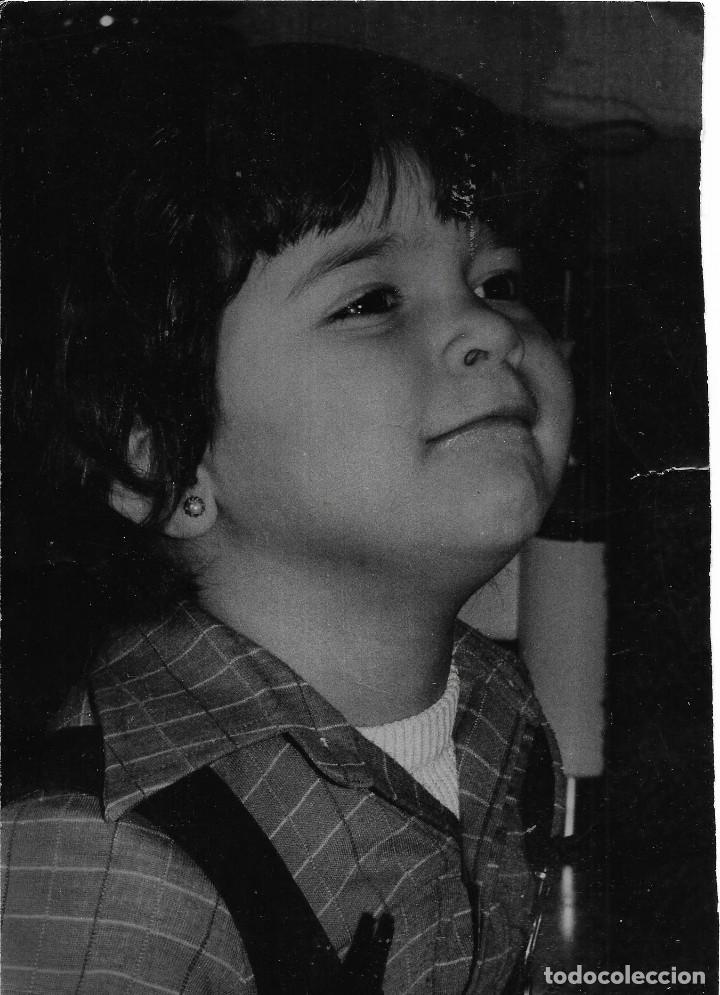 Fotograf&iacute;a antigua: :::: A59 - FOTOGRAFIA - BONITA NI&Ntilde;ITA - 24 X 17 CM.