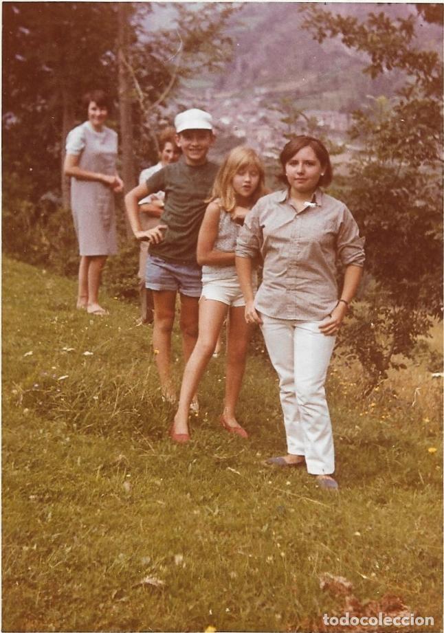 Photographie ancienne: == FA388 - FOTOGRAF&Iacute;A - J&Oacute;VENES EN EL CAMPO