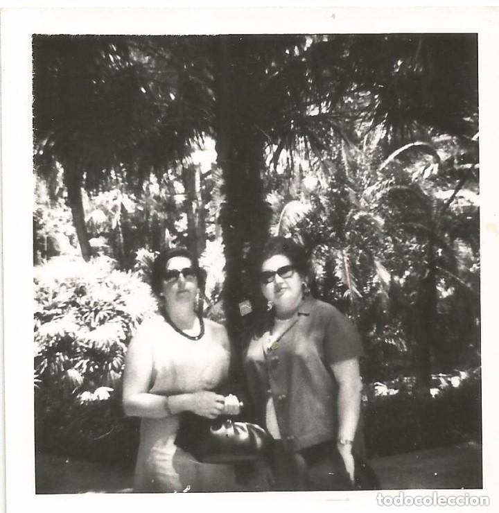 Alte Fotografie: == B119 - FOTOGRAFIA - DOS AMIGAS