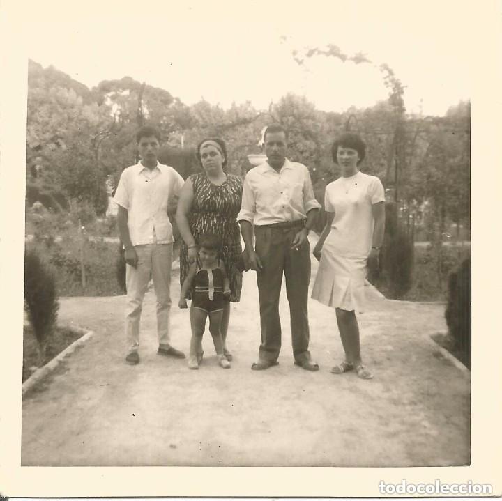 Alte Fotografie: == B123 - FOTOGRAFIA - GRUPO FAMILIAR