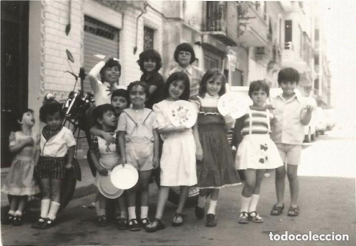 Alte Fotografie: == B408 - FOTOGRAFIA - GRUPO DE JOVENCITOS